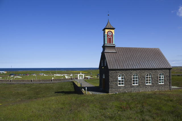 2011-07-09_11-18-07 island.jpg - Hvalsneskirkja